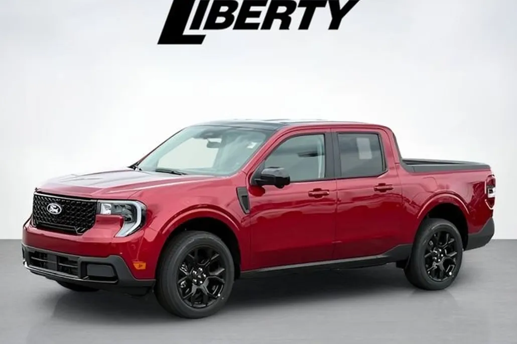 2025 Ford Maverick Lariat photo 1