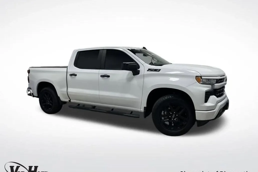 2024 Chevrolet Silverado 1500 RST photo 1