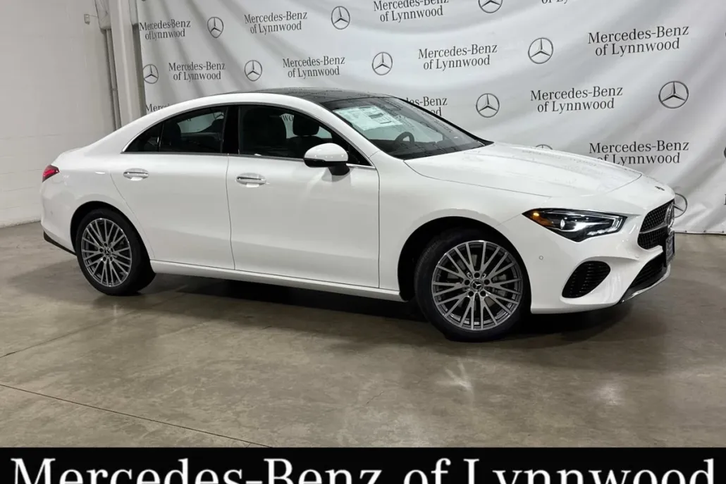 2025 Mercedes Benz CLA 250 4MATIC photo 1