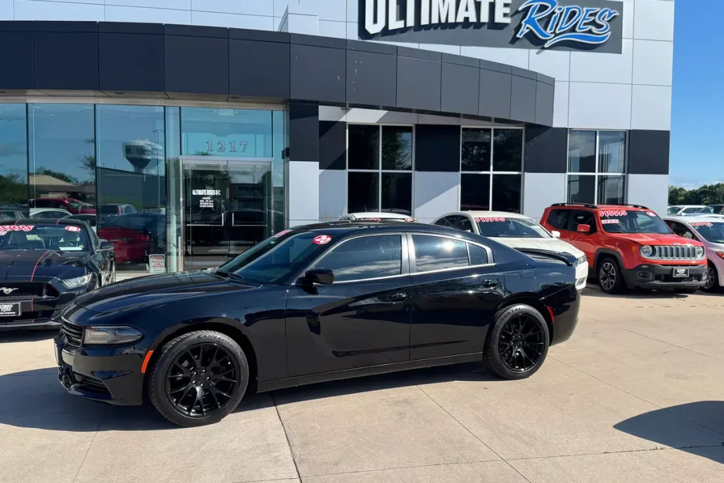2020 Dodge Charger SXT photo 1