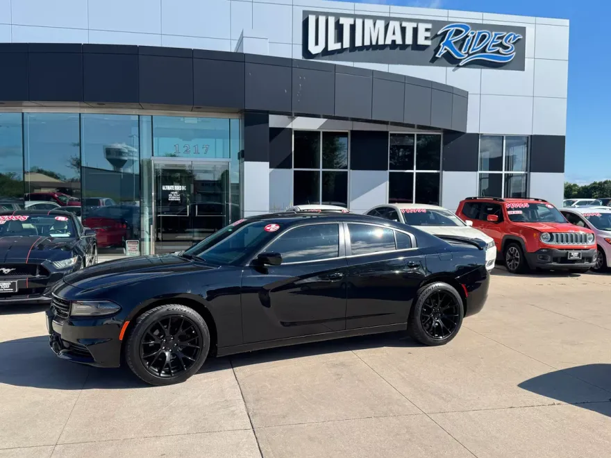 2020 Dodge Charger SXT photo 1
