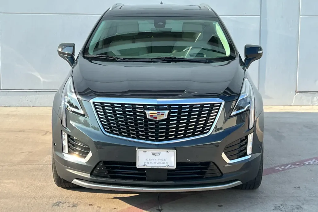 2022 Cadillac XT5 Premium Luxury photo 1