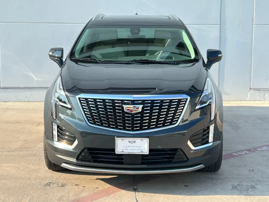 2022 Cadillac XT5 Premium Luxury photo 1