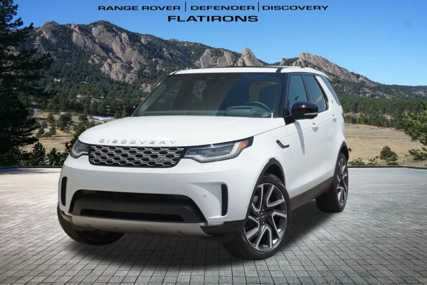 2025 Land Rover Discovery S photo 1