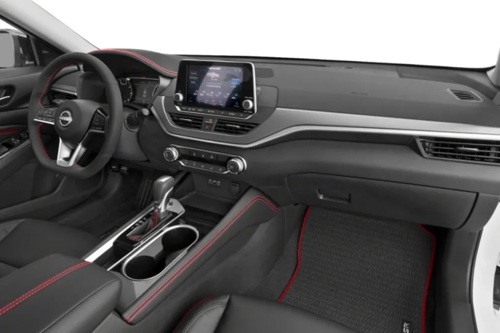 2025 Nissan Altima SR photo 1