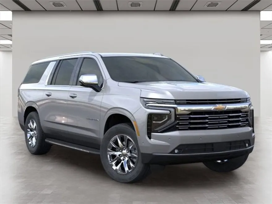 2025 Chevrolet Suburban Premier photo 1