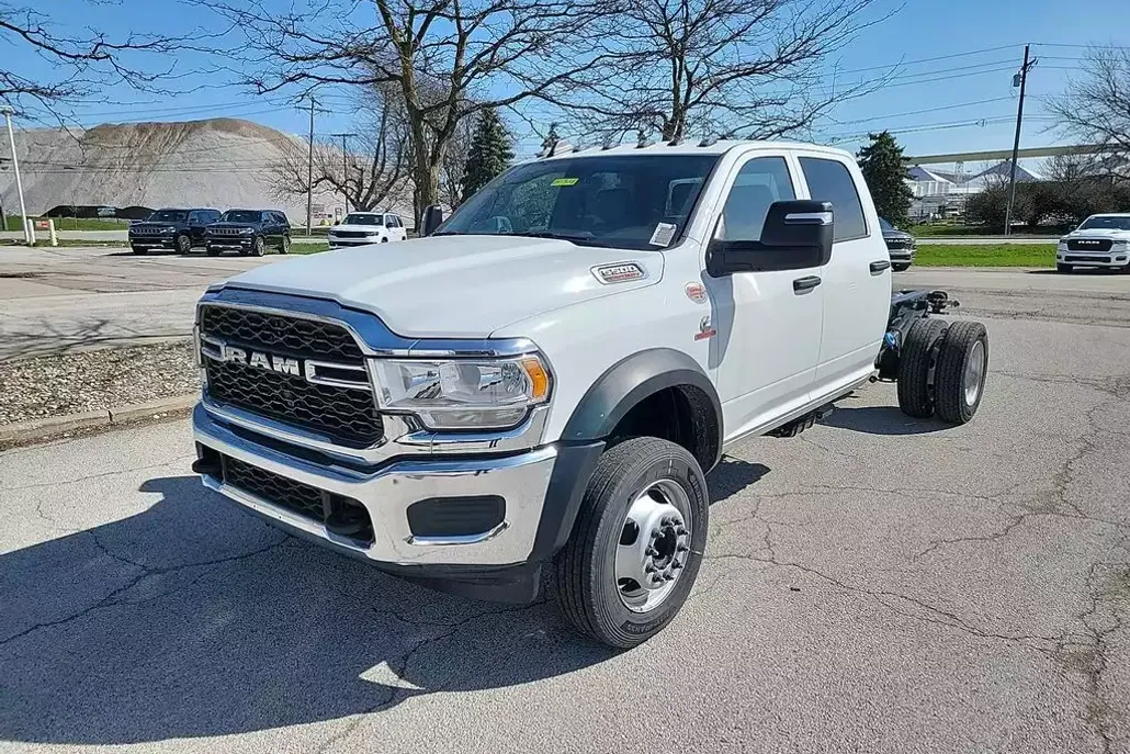 2024 Ram 5500 photo 1