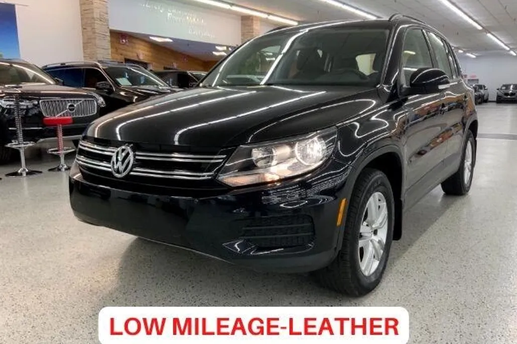 2016 Volkswagen Tiguan S photo 1
