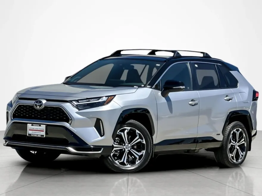 2025 Toyota RAV4 Hybrid XSE photo 1