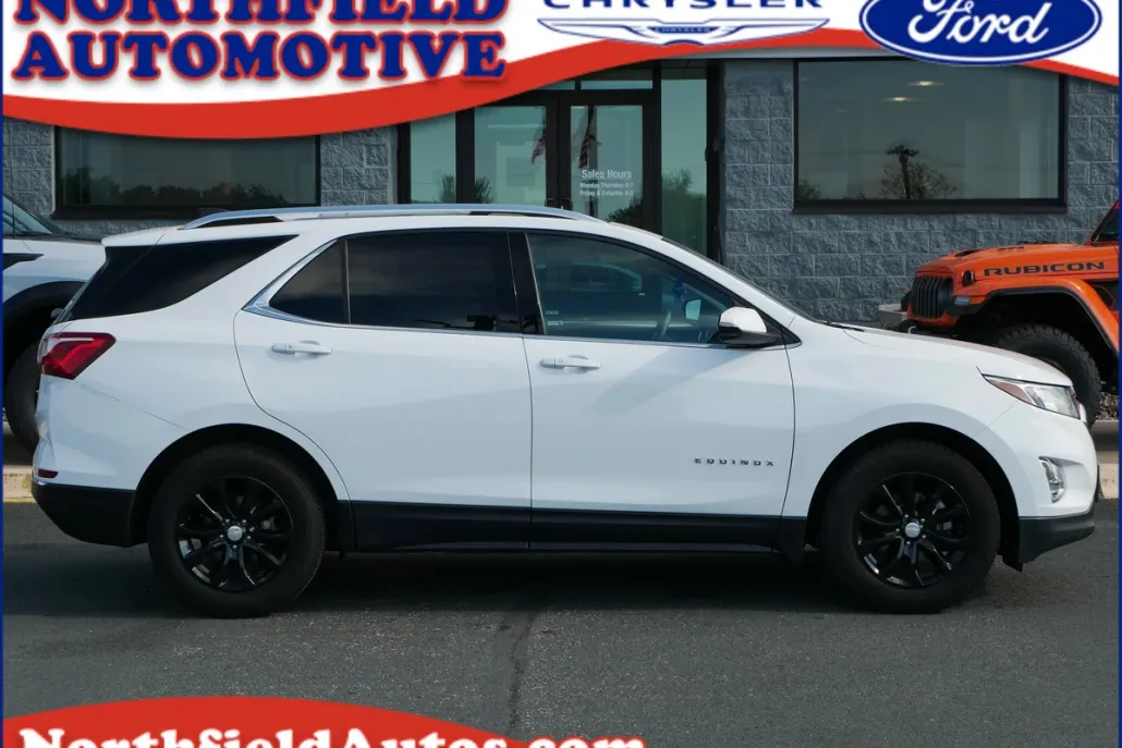 2018 Chevrolet Equinox LT photo 1