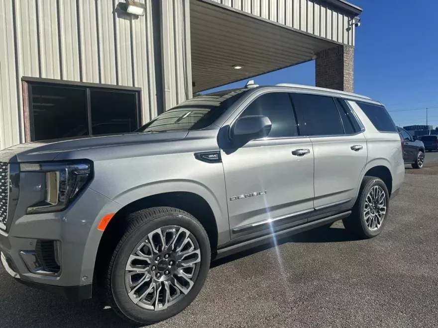 2024 Gmc Yukon Denali Ultimate photo 1