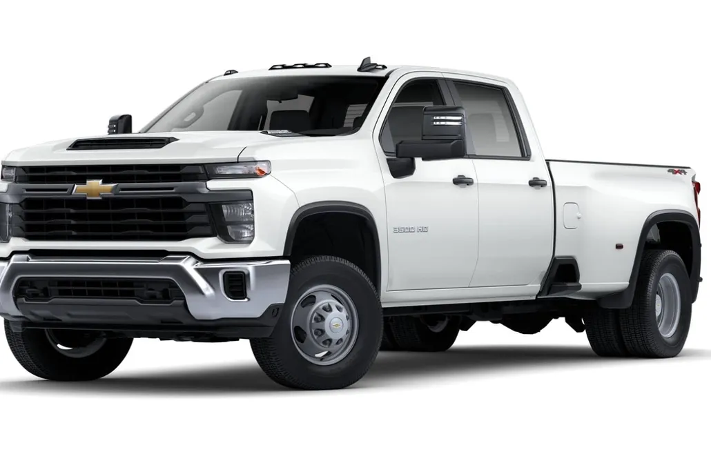 2025 Chevrolet Silverado 3500HD photo 1