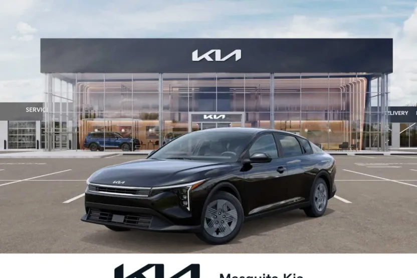 2025 Kia K4 LX photo 1