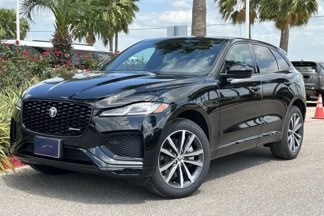 2025 Jaguar F-PACE P400 R-Dynamic S photo 1