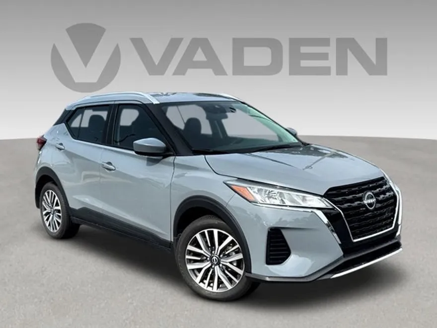 2024 Nissan Kicks SV photo 1