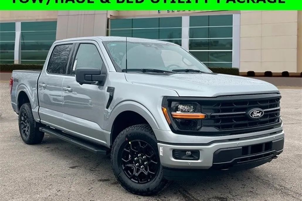 2025 Ford F-150 XLT photo 1