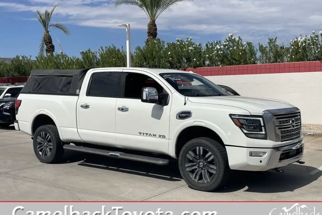 2021 Nissan Titan Platinum Reserve photo 1