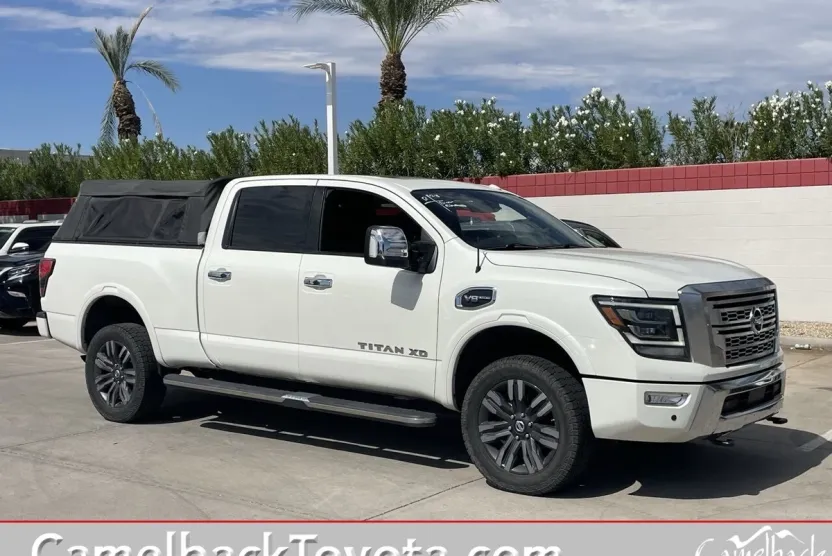 2021 Nissan Titan Platinum Reserve photo 1