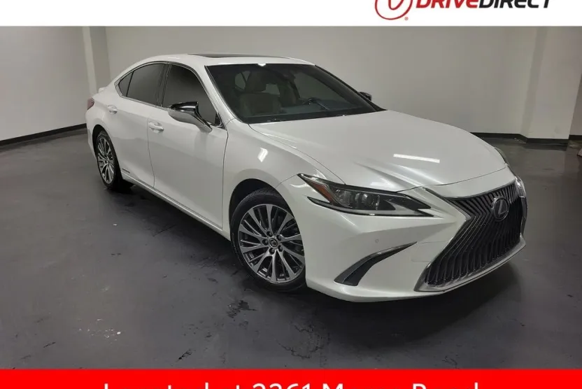 2019 Lexus ES 300h photo 1
