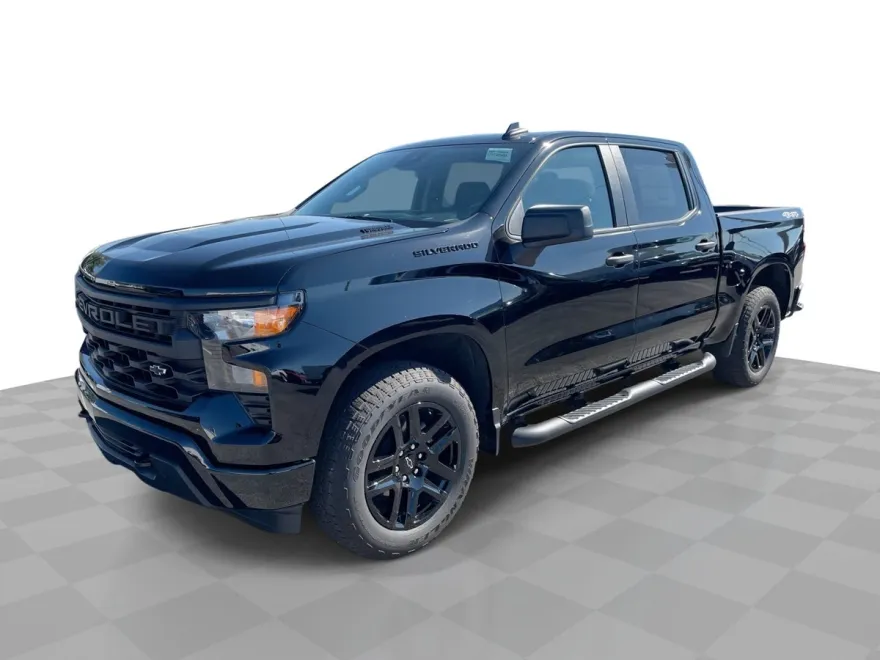 2025 Chevrolet Silverado 1500 Custom photo 1
