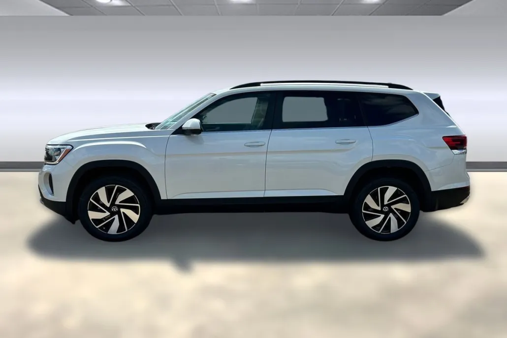 2026 Volkswagen Atlas SE Technology photo 1