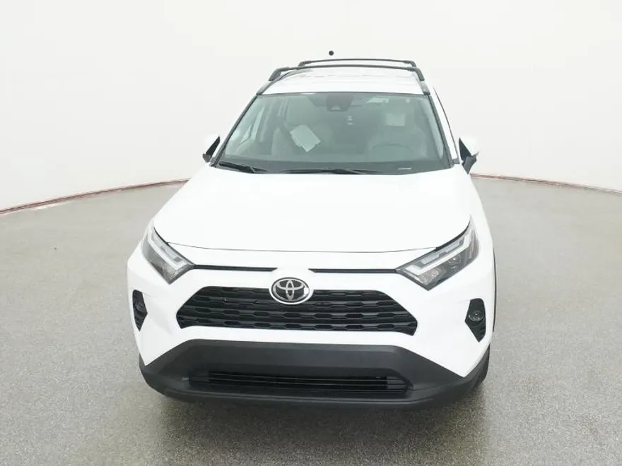 2025 Toyota RAV4 Hybrid XLE photo 1