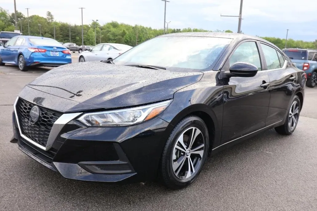 2022 Nissan Sentra SV photo 1