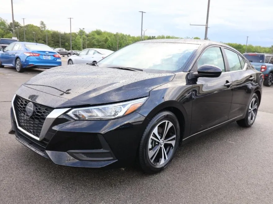2022 Nissan Sentra SV photo 1