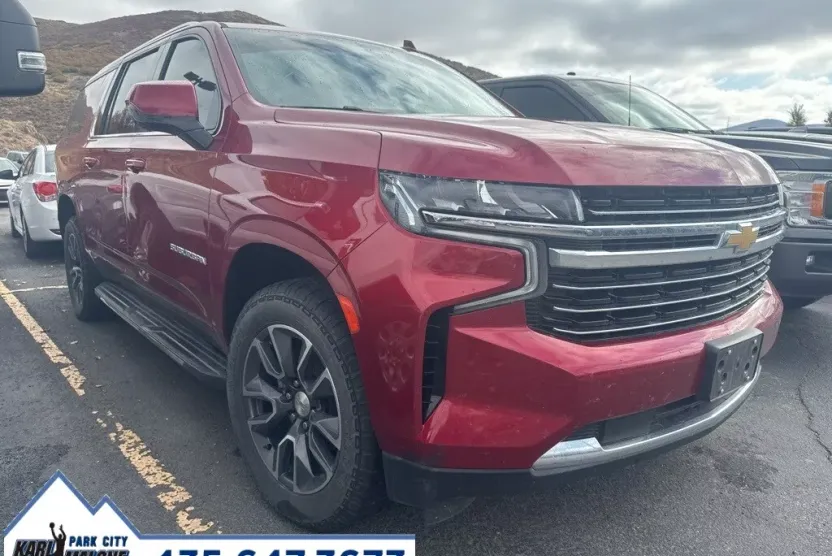 2021 Chevrolet Suburban LT photo 1