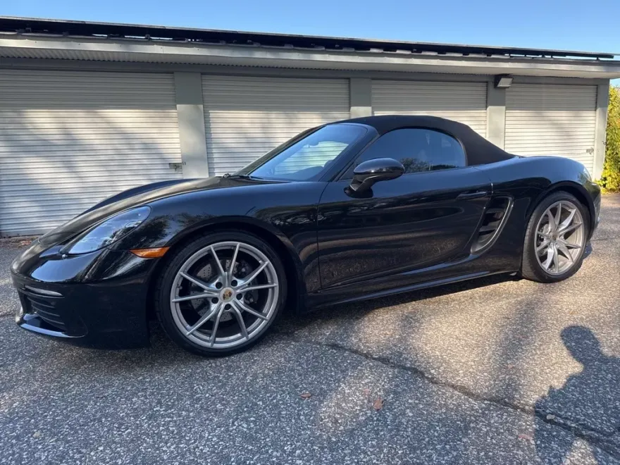 2024 Porsche Boxster photo 1