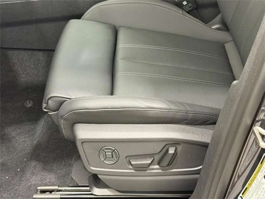 2025 Audi Q5 2.0T Premium Plus photo 15
