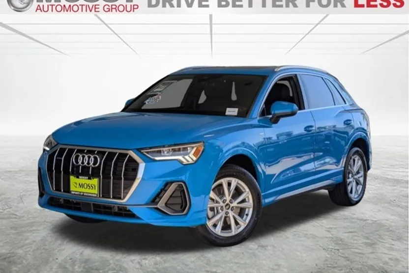2023 Audi Q3 S line Premium photo 1