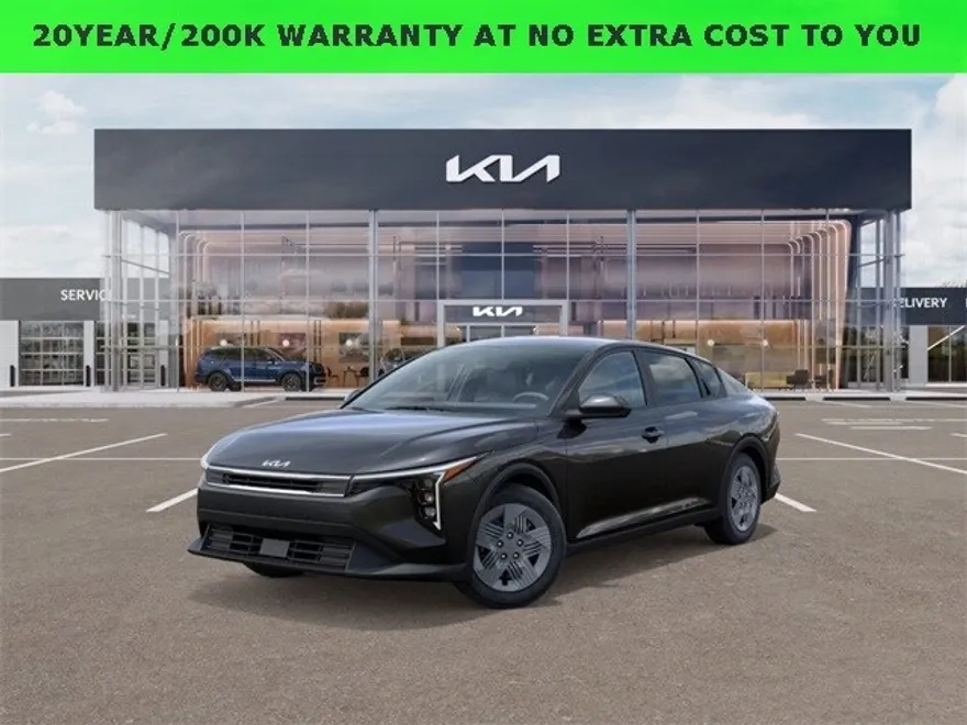 2025 Kia K4 LX photo 1
