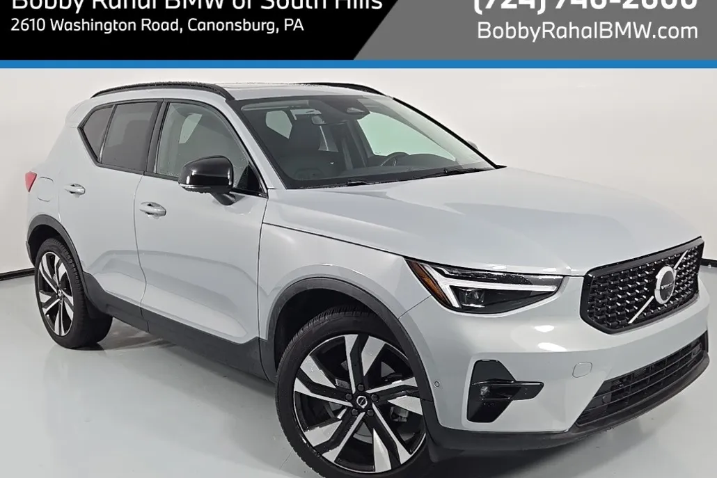 2024 Volvo XC40 Ultimate photo 1