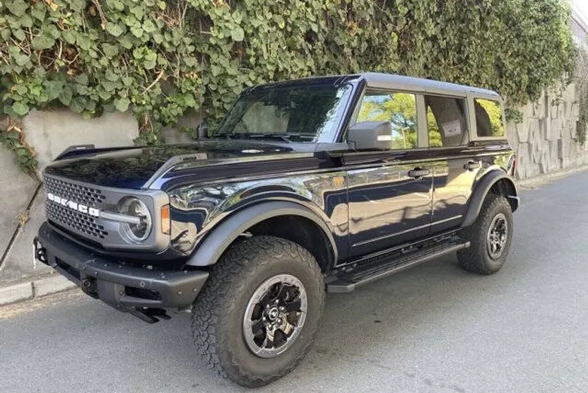 2021 Ford Bronco Badlands photo 1