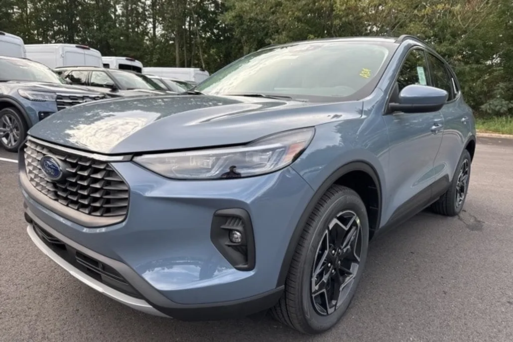 2026 Ford Escape Platinum Sport photo 1