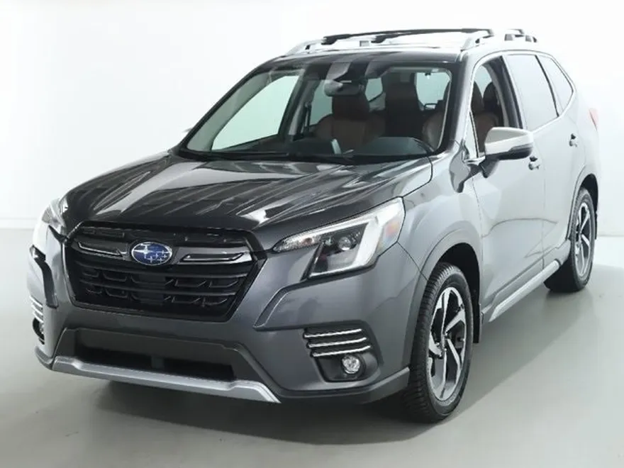 2022 Subaru Forester Touring photo 1