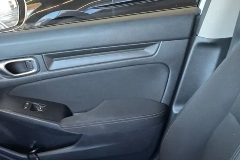 2023 Honda Civic LX photo 1