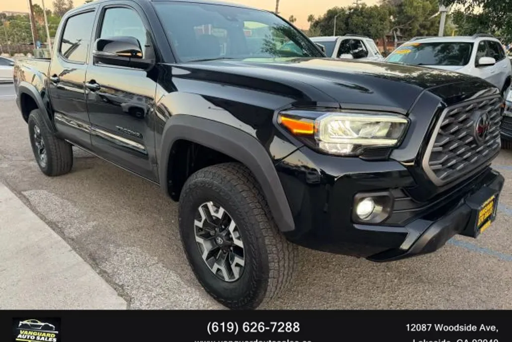 2023 Toyota Tacoma Double Cab SR photo 1