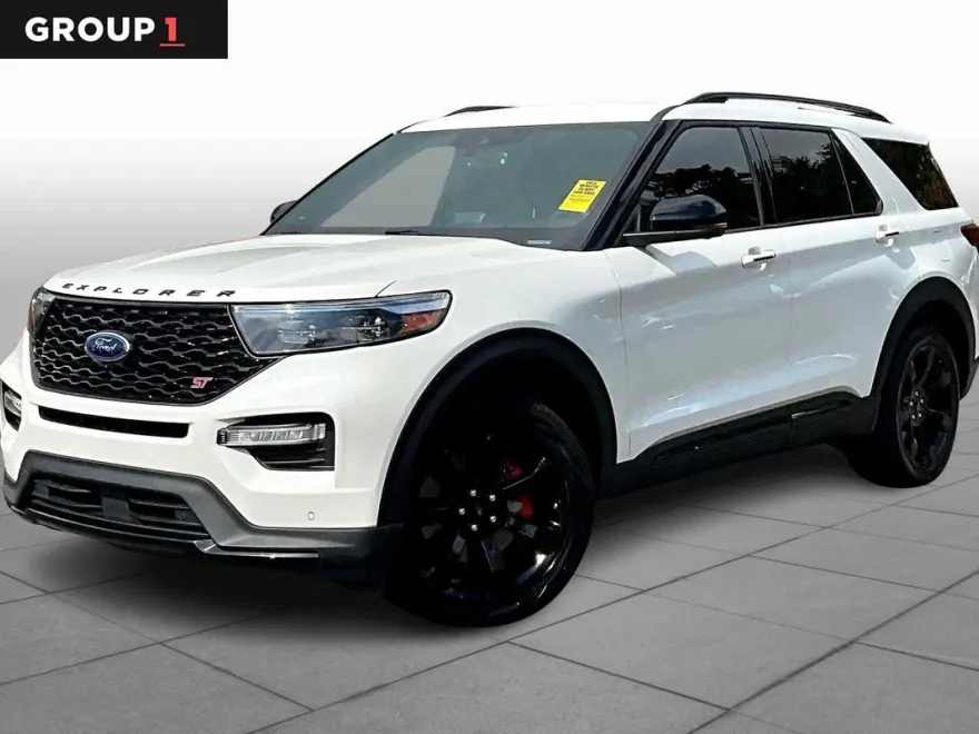 2022 Ford Explorer ST photo 1