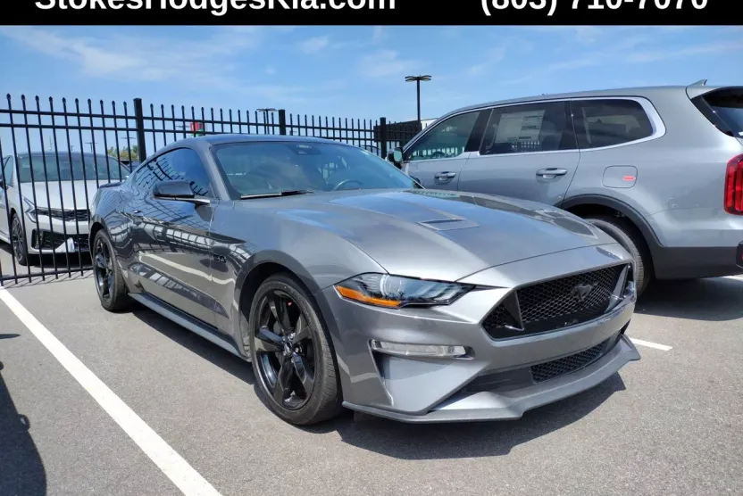 2021 Ford Mustang GT photo 1