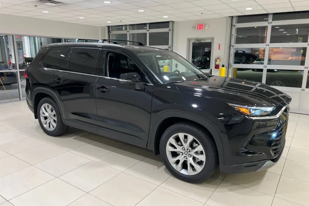 2025 Toyota Grand Highlander Limited photo 1