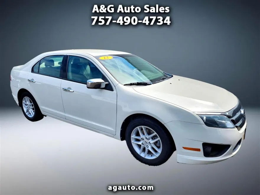 2012 Ford Fusion S photo 1