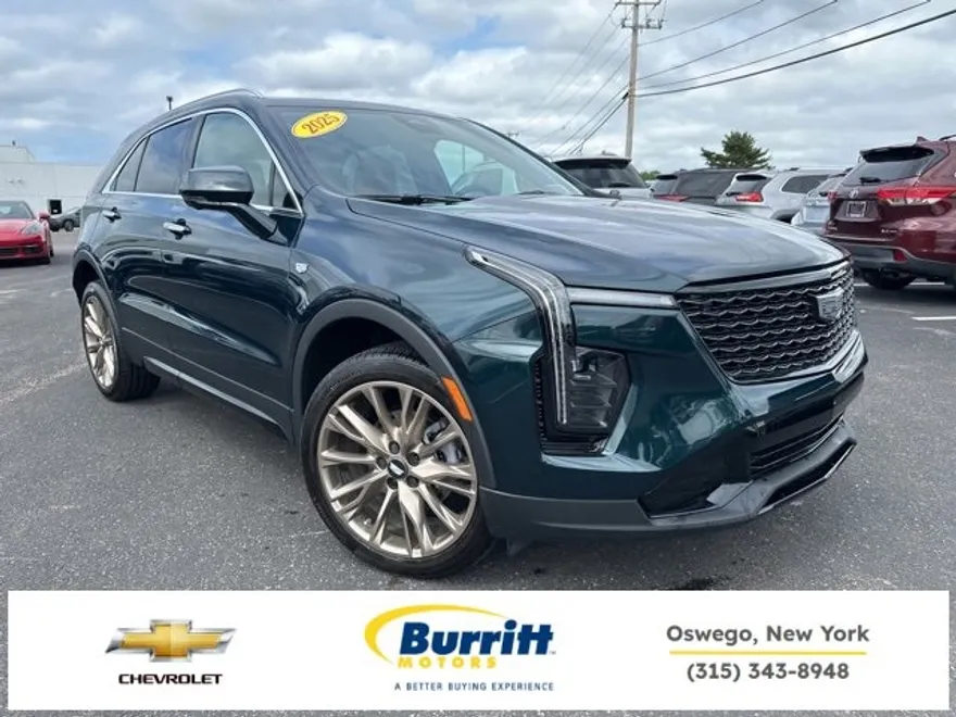2025 Cadillac XT4 Premium Luxury photo 1