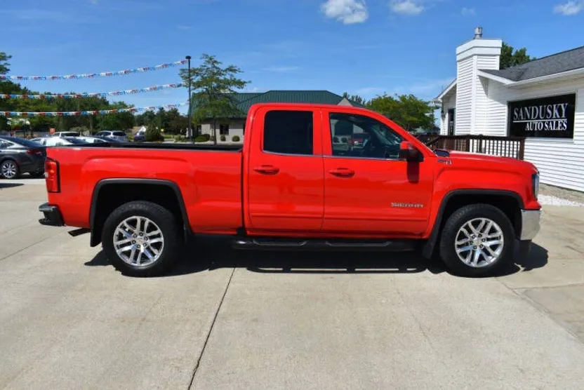 2016 Gmc Sierra 1500 SLE photo 1