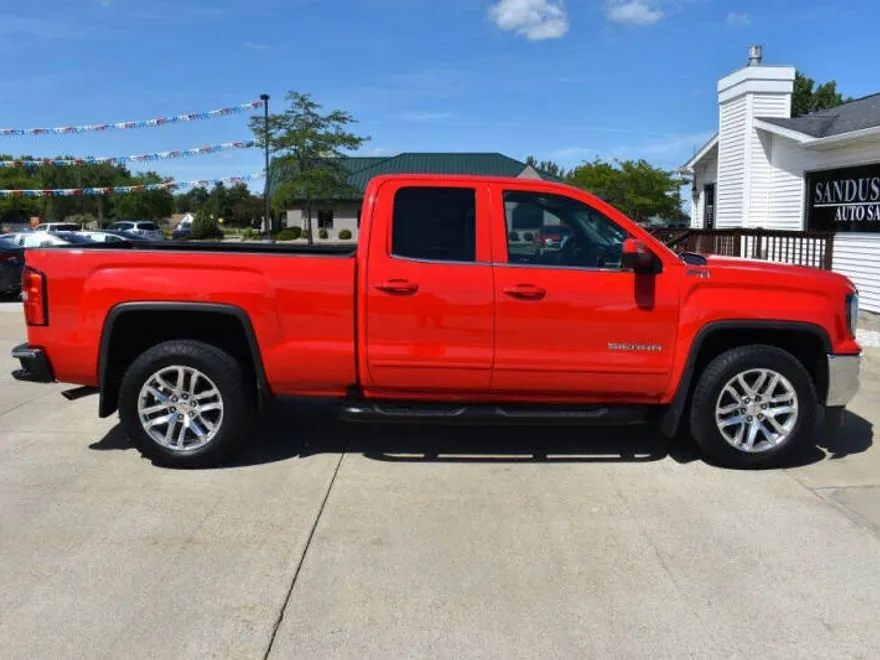 2016 Gmc Sierra 1500 SLE photo 1