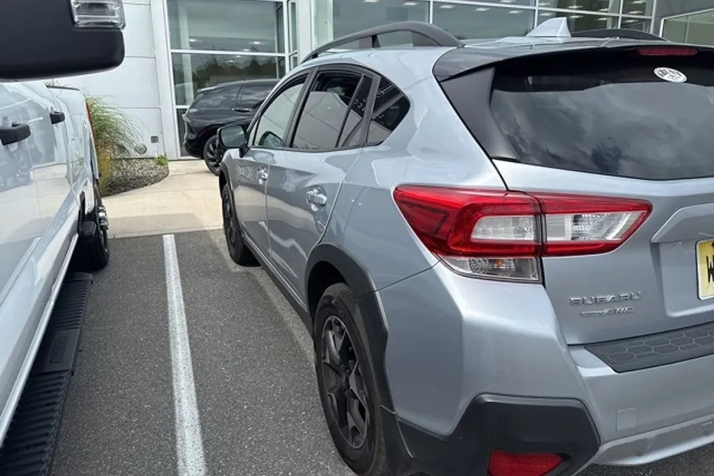 2019 Subaru Crosstrek 2.0i Premium photo 1