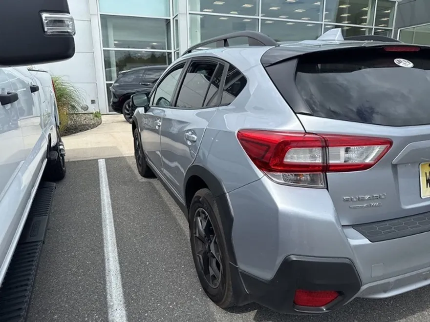 2019 Subaru Crosstrek 2.0i Premium photo 1