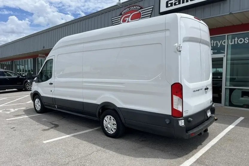 2015 Ford Transit photo 1