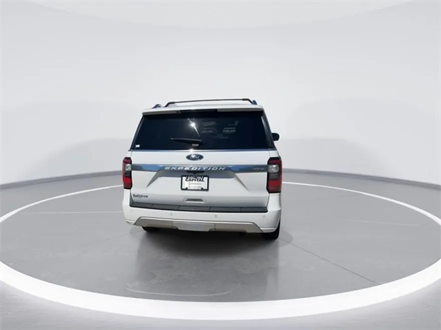 2020 Ford Expedition MAX Platinum photo 1